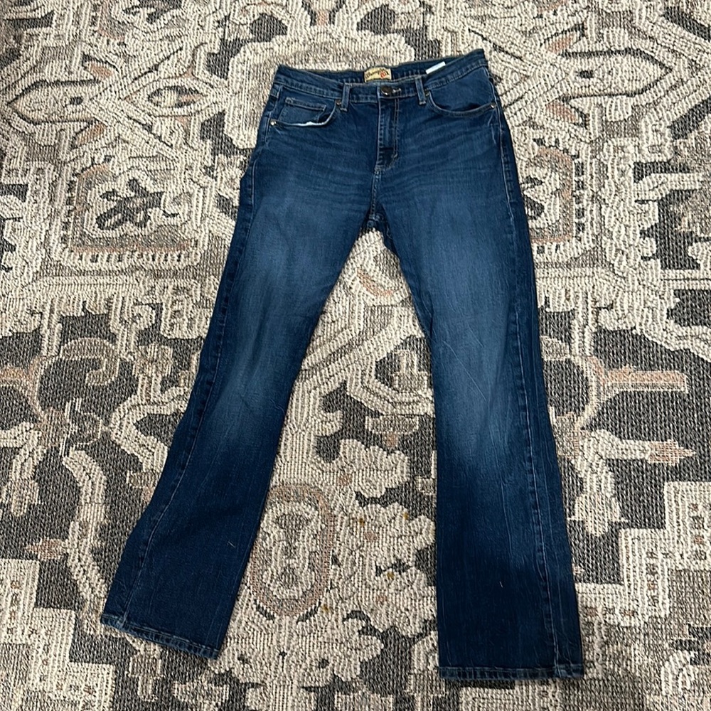 Men’s wrangler 20X jean. Very good condition.